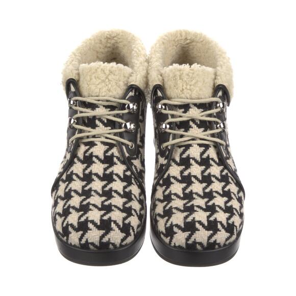 ❤️Gucci Houndstooth Sherpa Boots❤️ - Picture 3 of 5